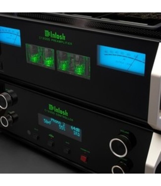 McIntosh C12000 voorversterker – dual chassis high-end preamplifier met buizen en solid-state