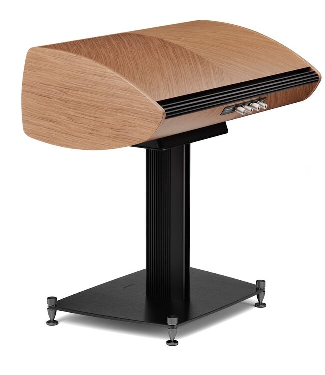 Sonus faber Olympica G3 Center: 3-weg centerspeaker met 0,75-inch Damped Apex Dome-tweeter, 4-inch Camelia-midrange met stofvering, twee 6,5-inch woofers, Phase Coherence Crossover met IFF Paracross Topology en 45-graden herringbone fineer