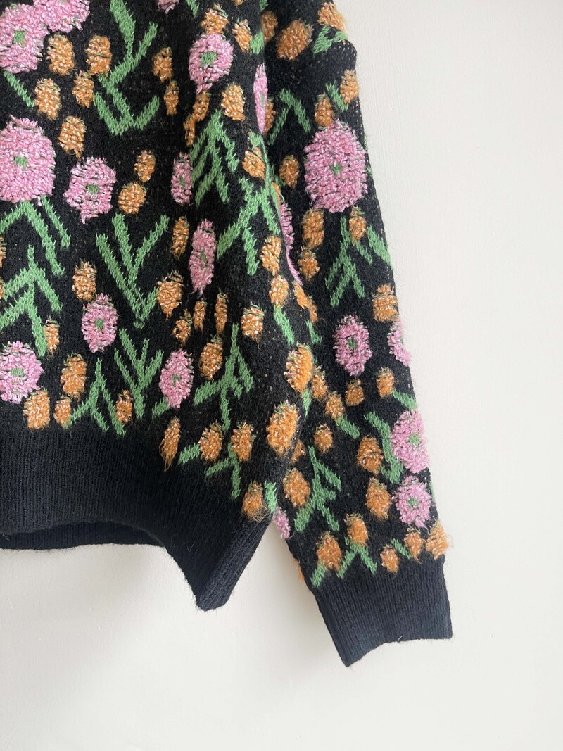 Flower Knitted Sweater Black