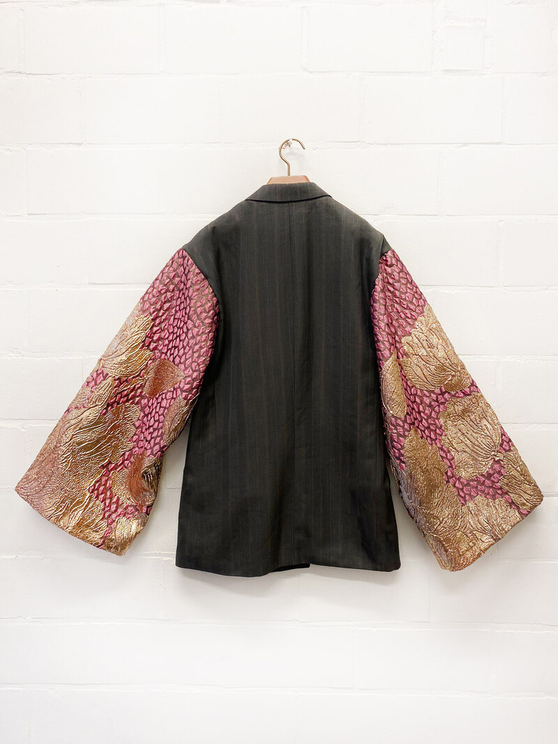 Rebelle Kimono Blazer Grey Stripe Pink Gold L/XL