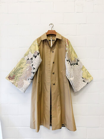 Rebelle Kimono Trenchcoat Khaki Flowers M/L