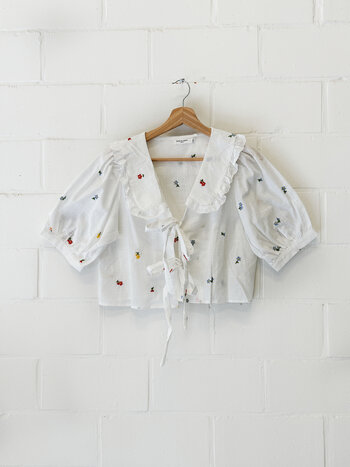 Lilly Blouse Flowers