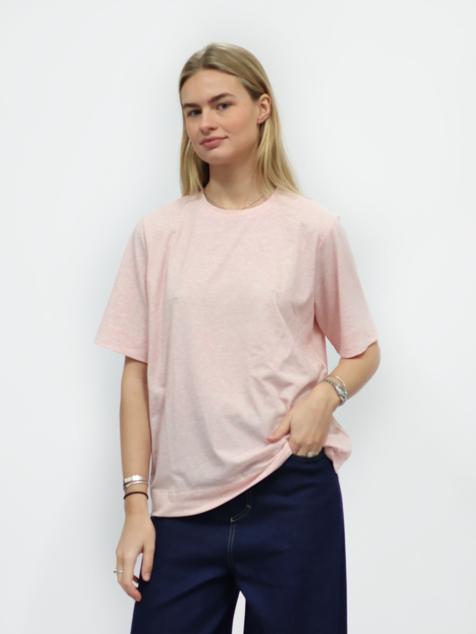 IN WEAR Utal W Base Boxy T-shirt Mel Pink