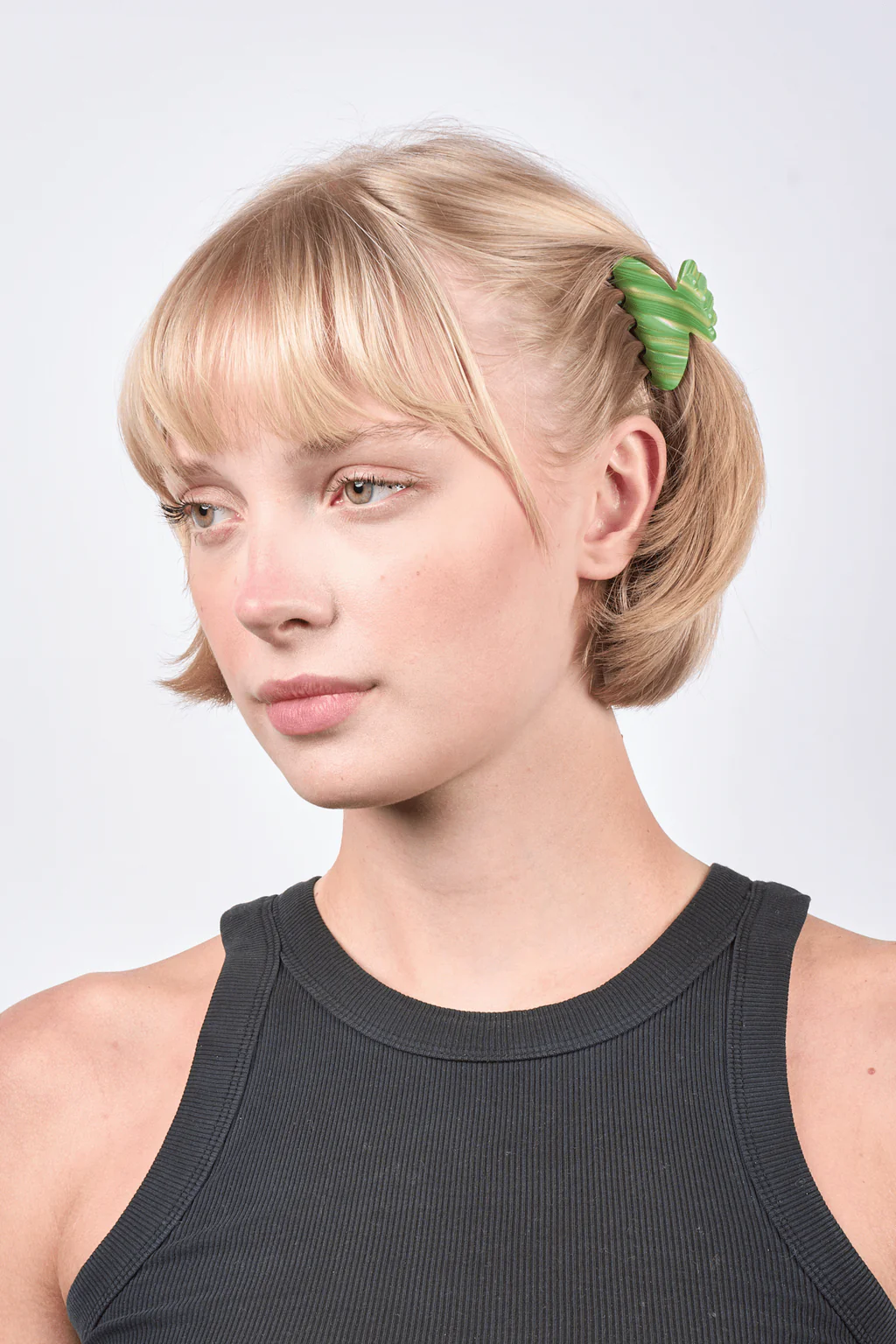 SUI AVA Helle Flash Mini Haarclip Groen