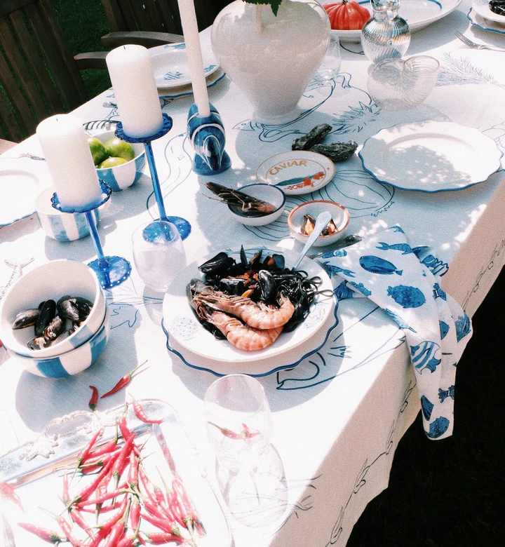 ANNA&NINA Marine Blue Scalloped Dinner Plate