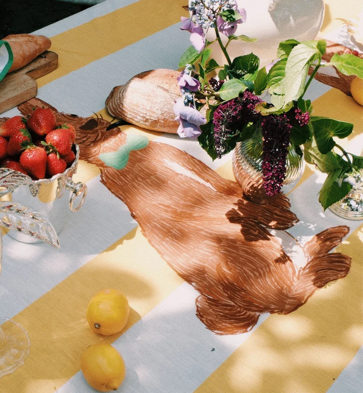 ANNA&NINA Mr and Mrs Rabbit Tablecloth