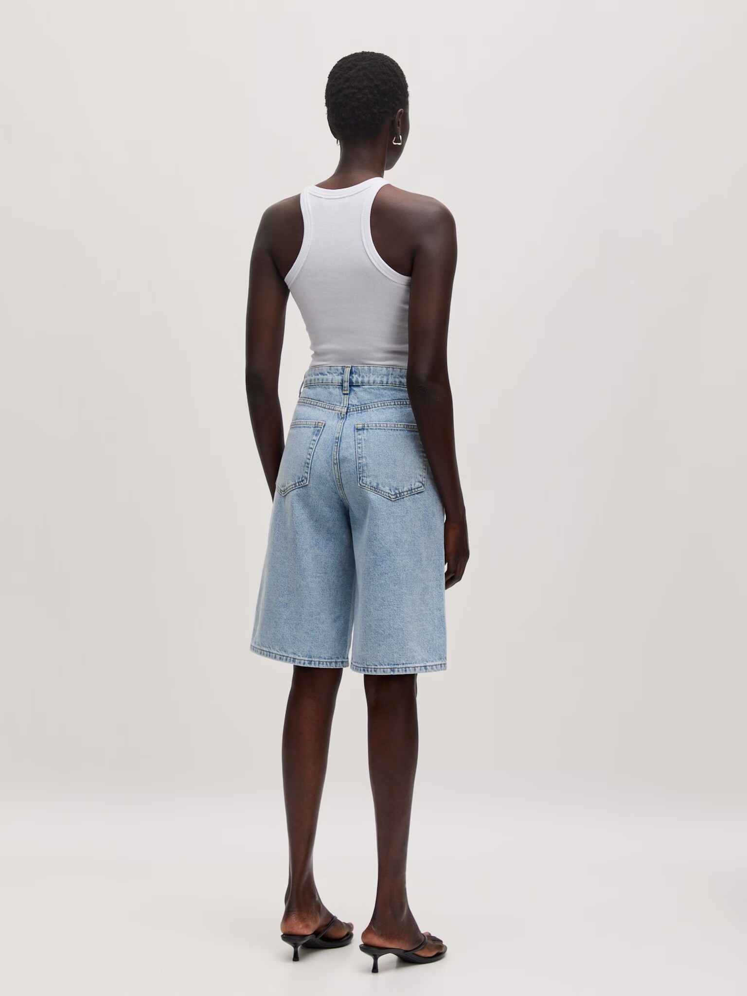 EDITED Addison Denim Short Light Blue