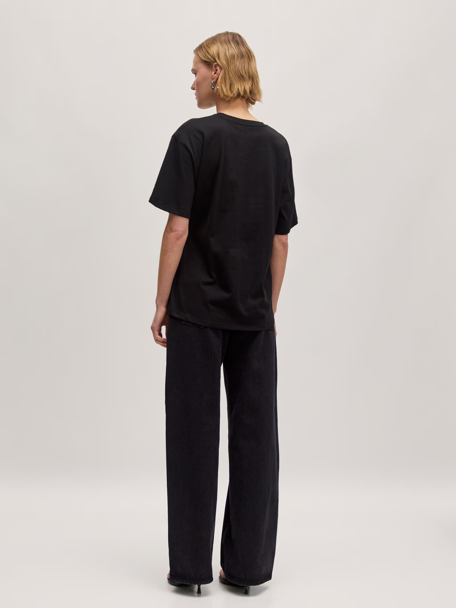 EDITED Rena T-shirt Black