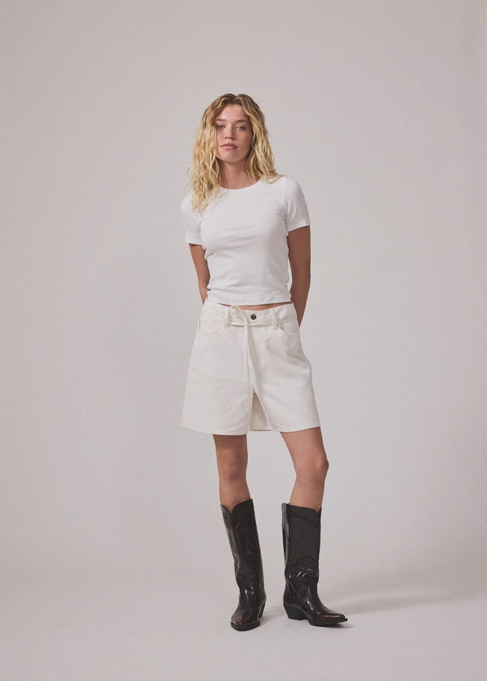 MODSTROM Naomad Solid Shorts White