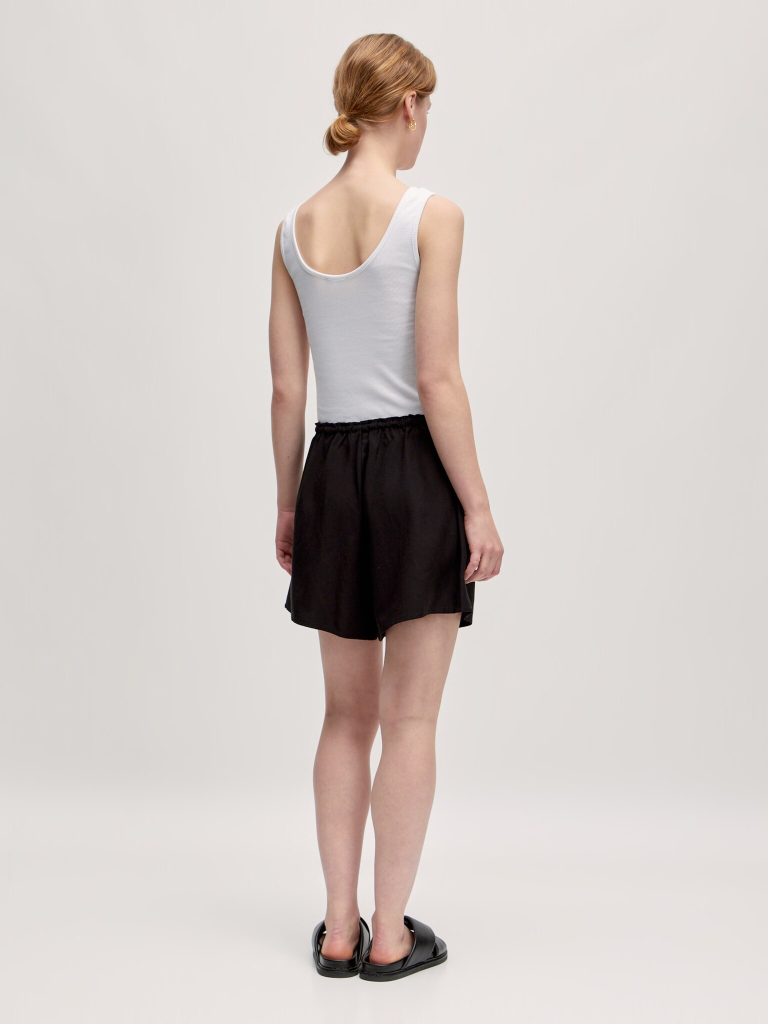 EDITED Arven Shorts Black