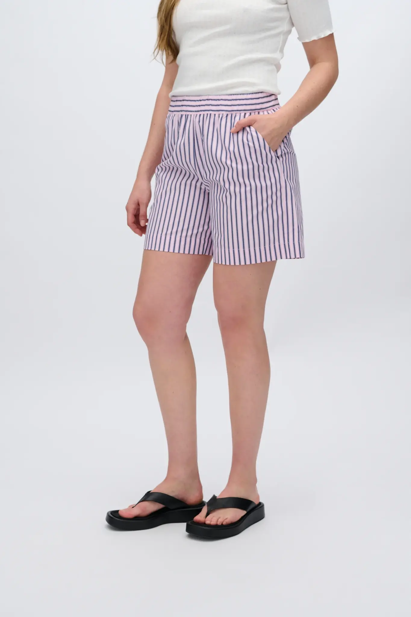 MOVES Waverly striped shorts - Rose Elegance
