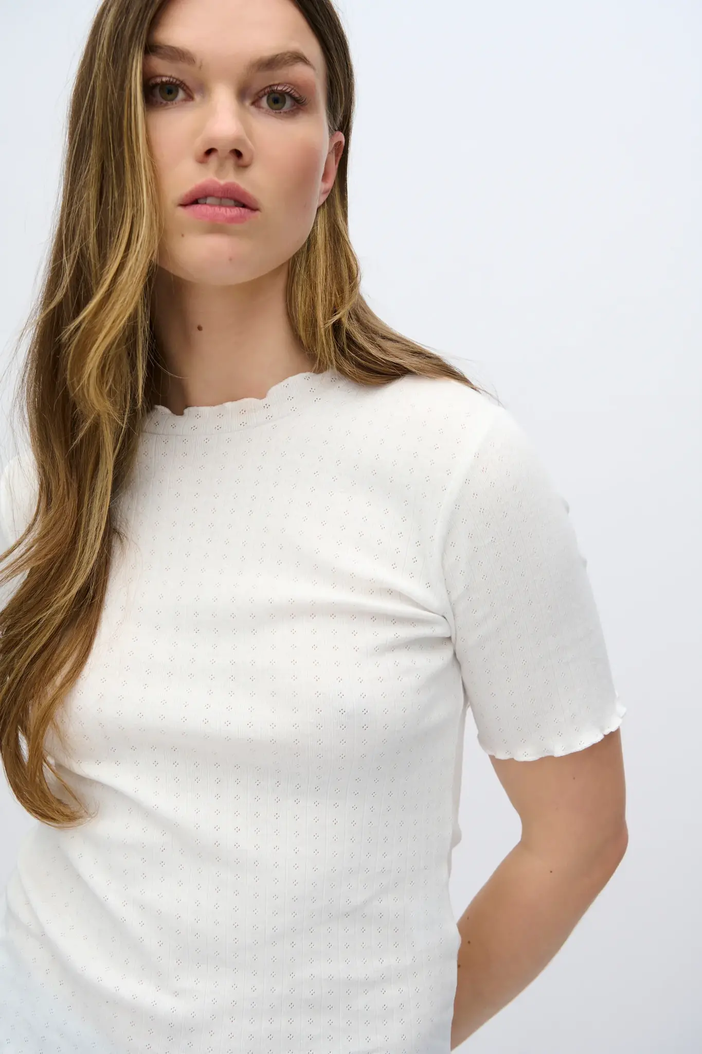 MOVES Markhild SS White