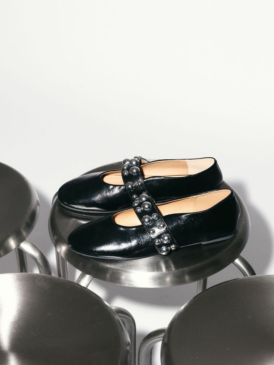 BIANCO Bialuna Ballet Flats Stud Black