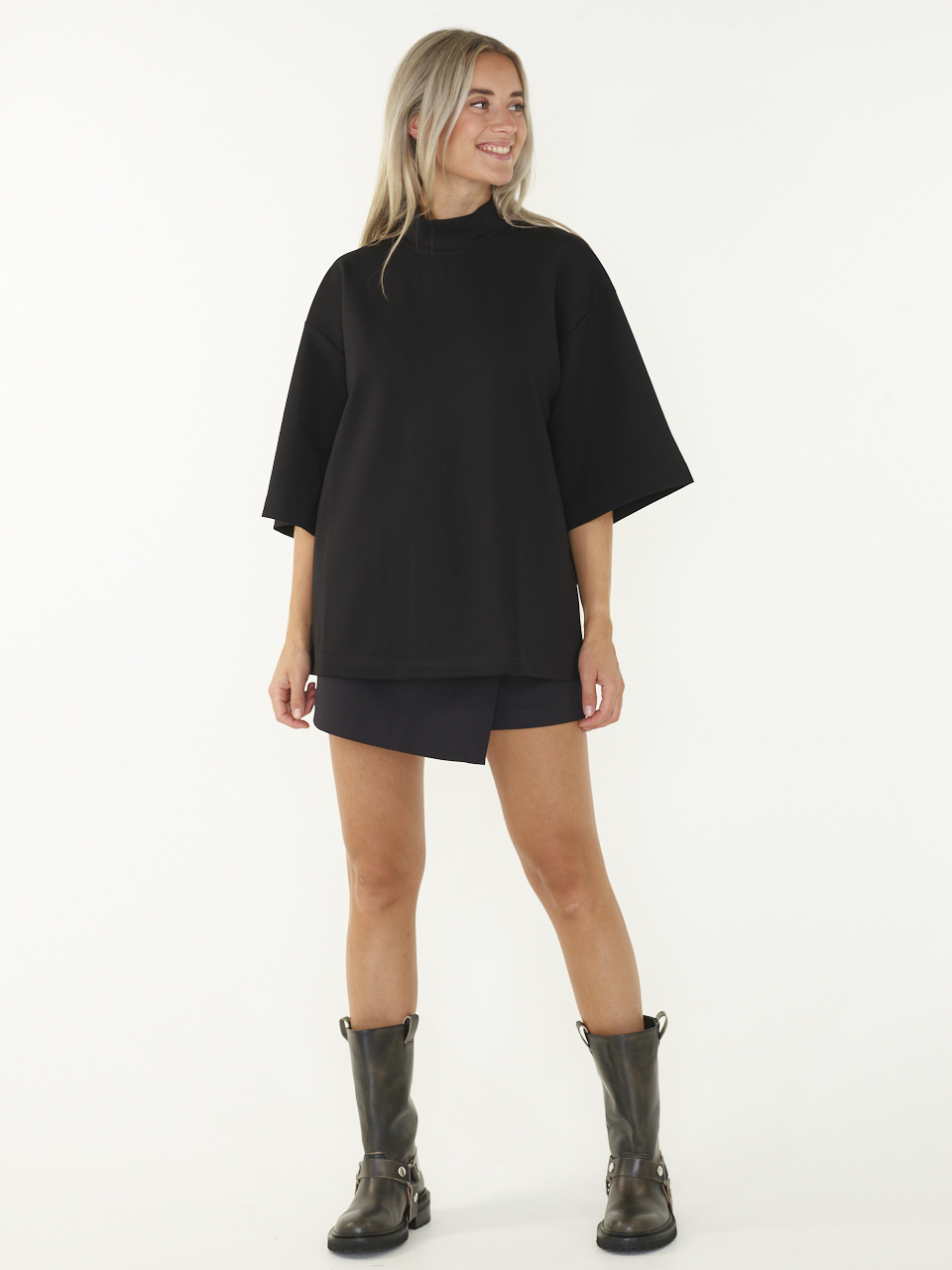 EDITED Gunda T-shirt - Black