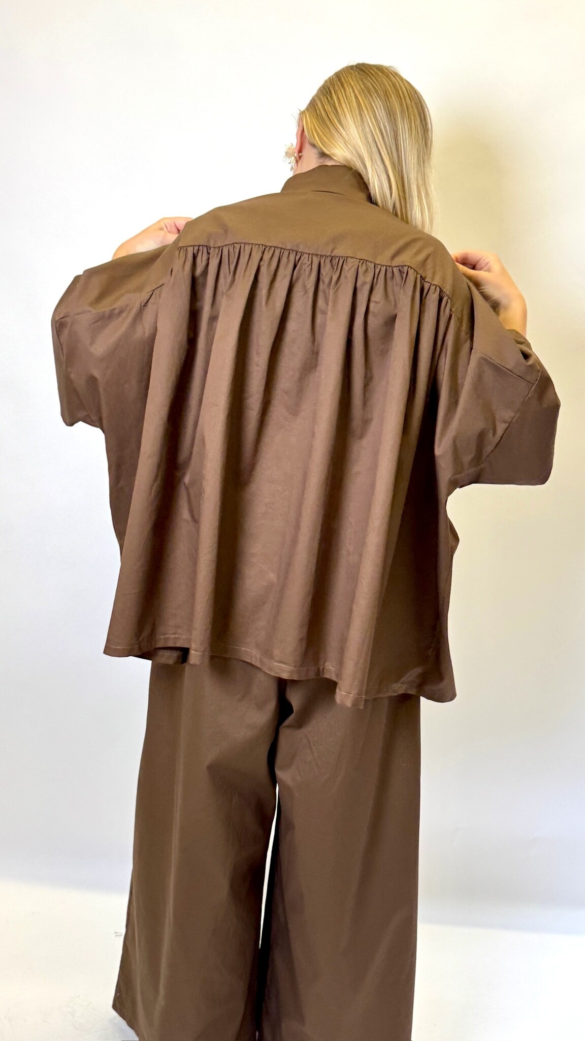 MM Yin Shirt Bruin TU