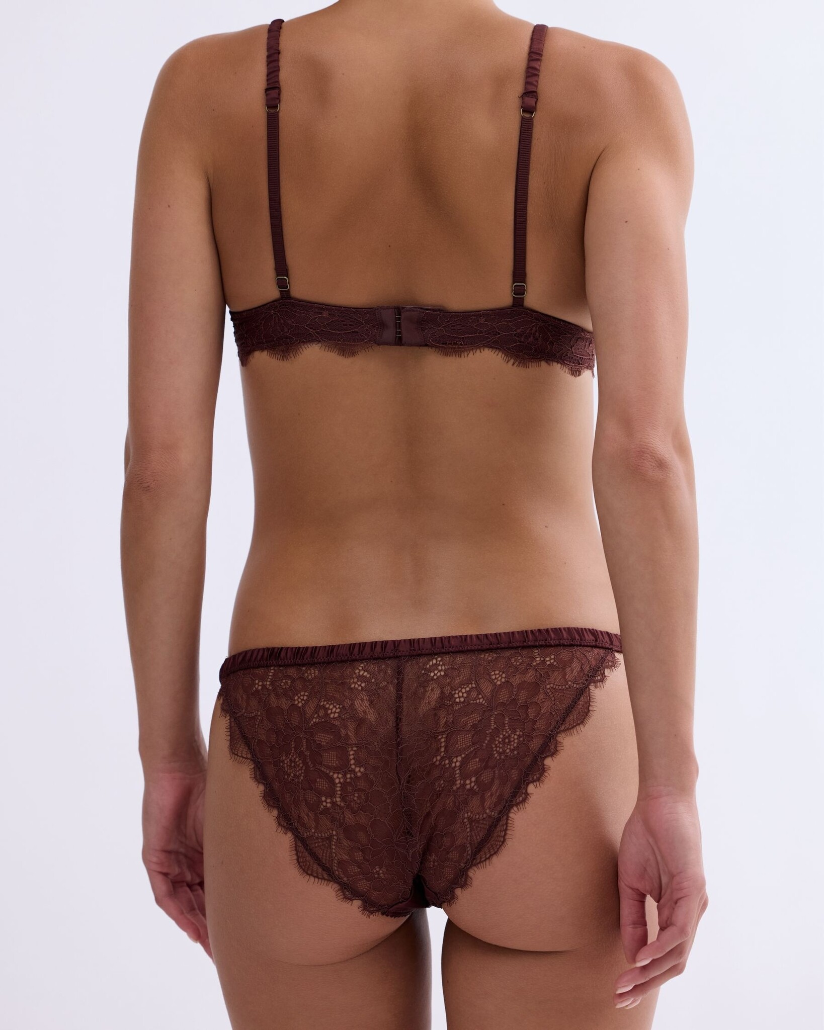 LOVE STORIES Wild Rose Slip Bruin