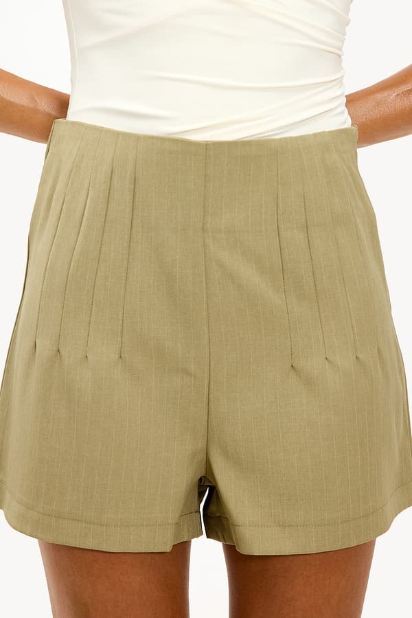 LOAVIES The Petal’s Secret Short Olive