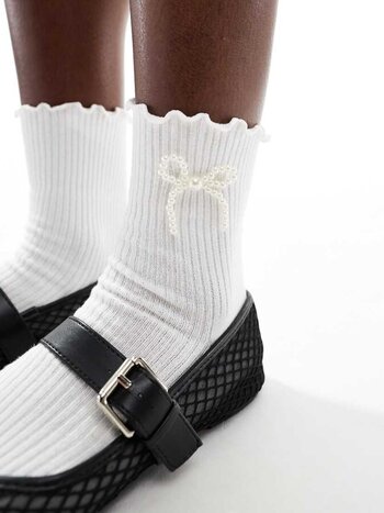 SUI AVA Pearly Bow Socks White
