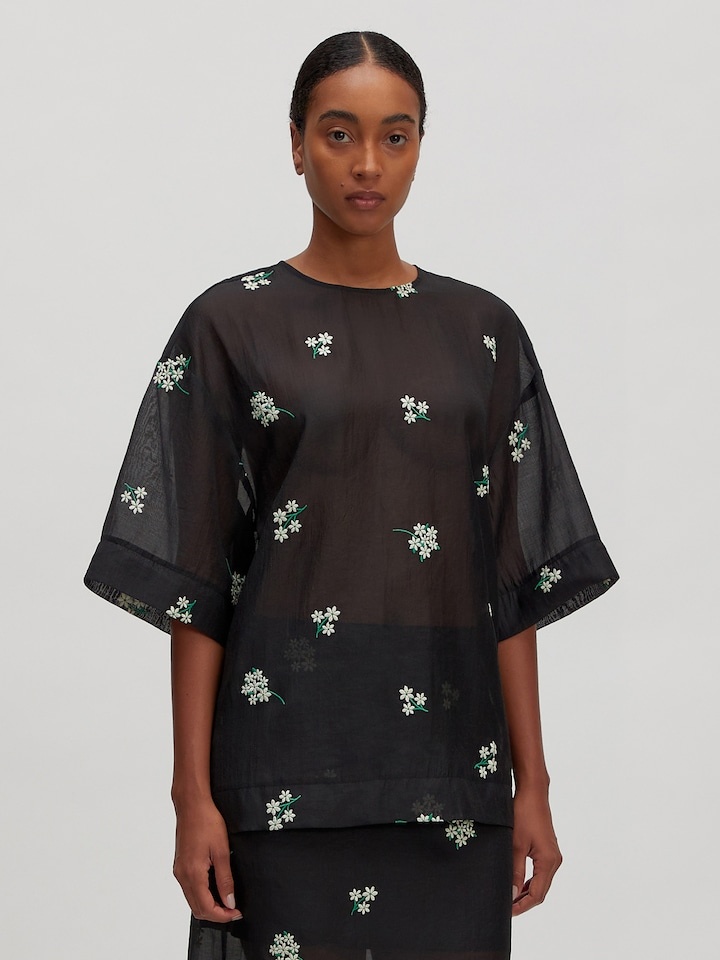 EDITED Catherine Top Black White Embroidery