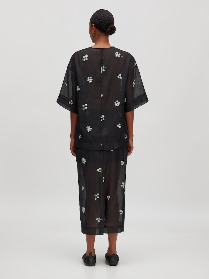 EDITED Catherine Top Black White Embroidery