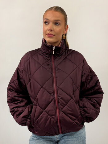 MM Whitney Diamond Quilting Jacket Burgundy