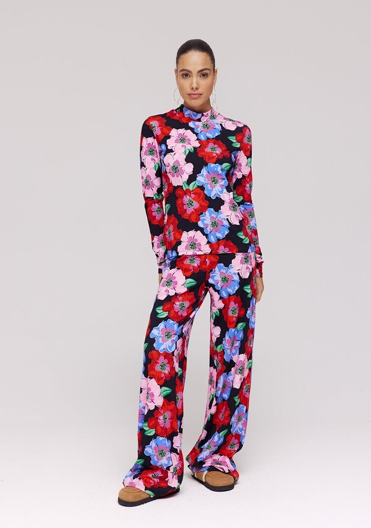 HARPER & YVE Jane Top Black Flowers