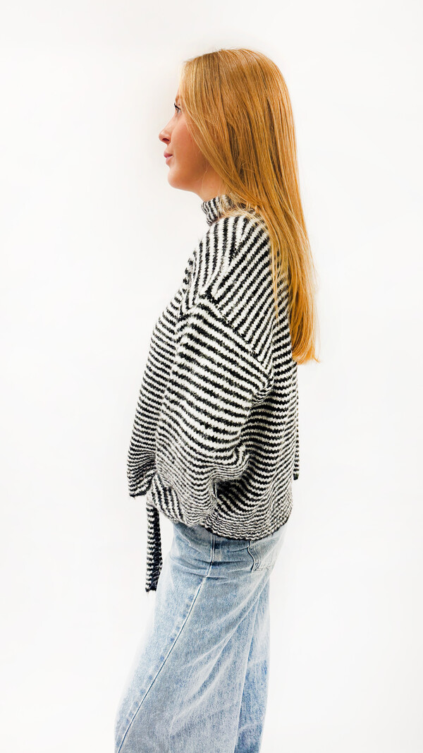 MM Chloe Cardigan and Scarf Black White