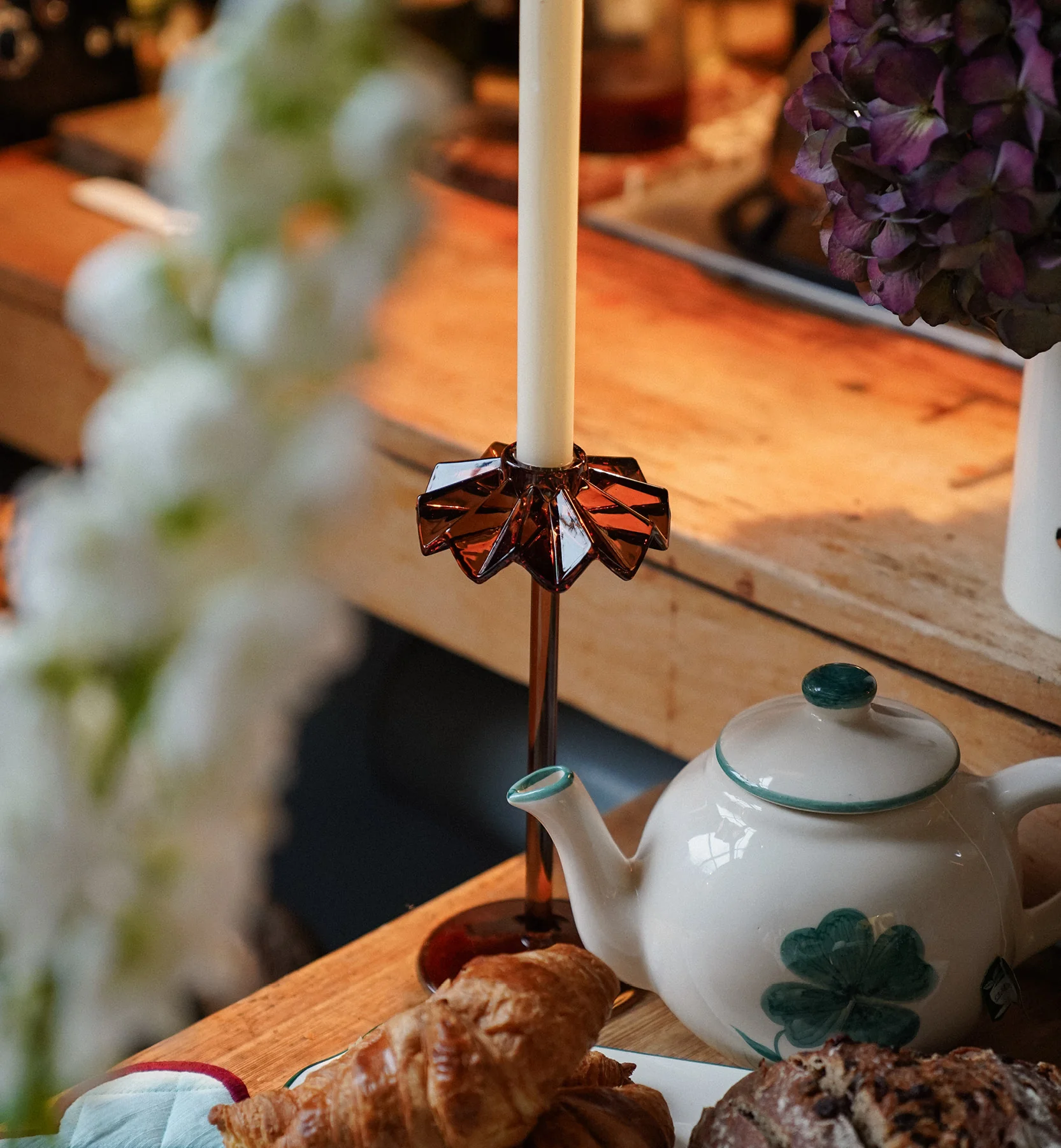 ANNA&NINA Tall Frill Candleholder Brown