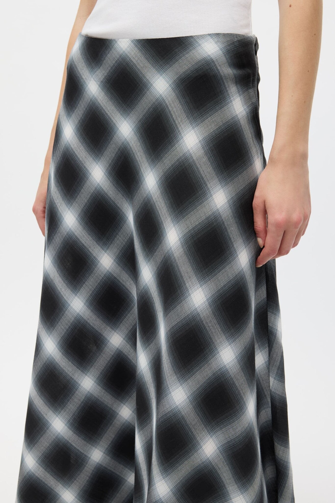 ENVII Enlin Skirt Checkered Navy Black
