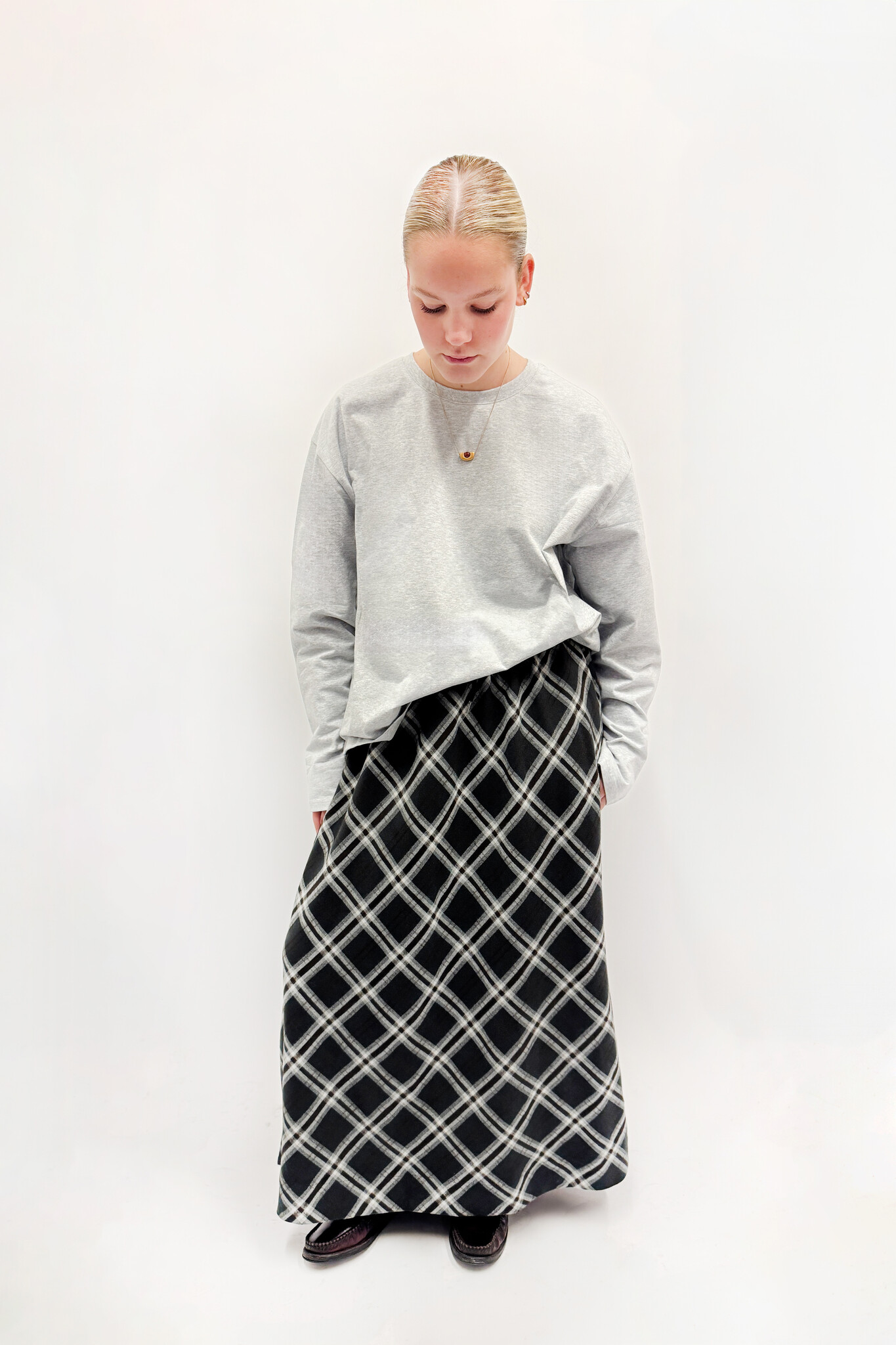 MM Olly Skirt Dark Grey Check TU