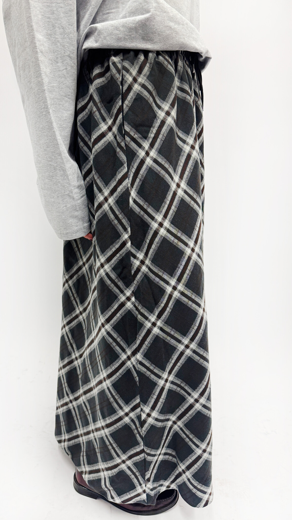 MM Olly Skirt Dark Grey Check TU
