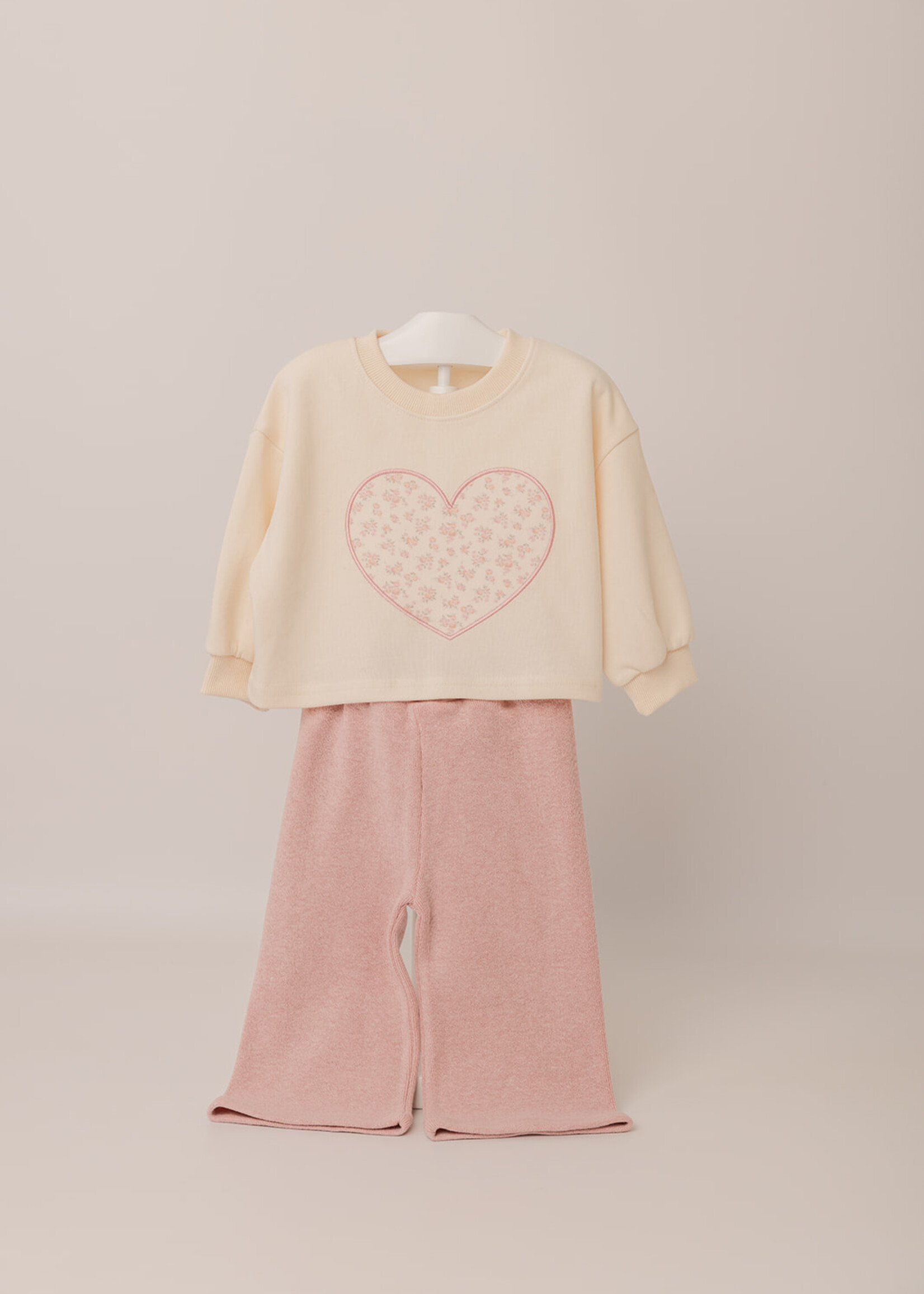 Rosie Heart Crop Sweater Crème