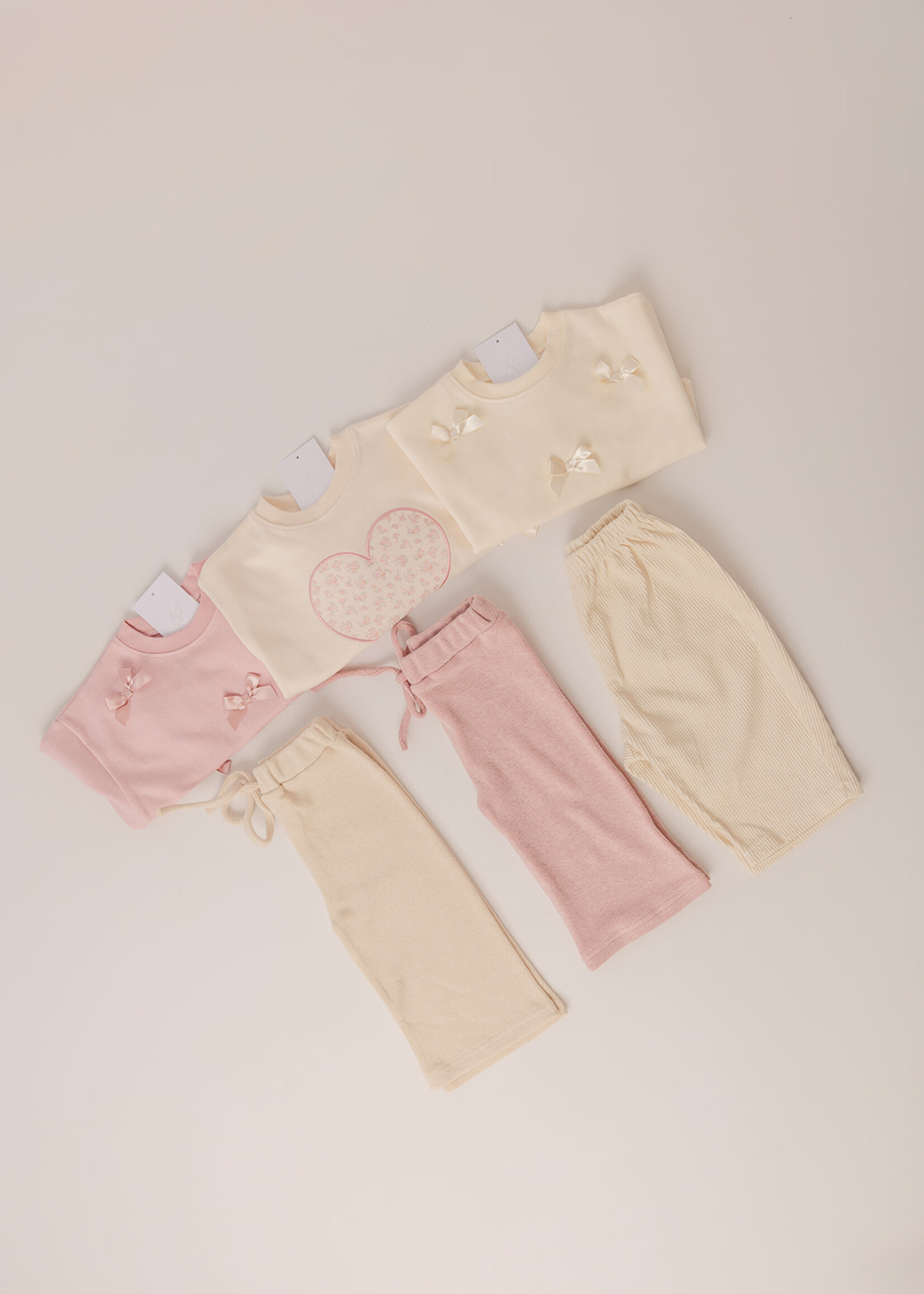 Rosie Heart Crop Sweater Crème