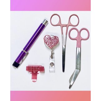 I love Pink set: verbandschaar, kocher, penlight, penhouder + badgehouder