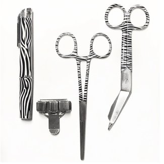 Zazzy zebra set: verbandschaar, kocher, penlight en penhouder