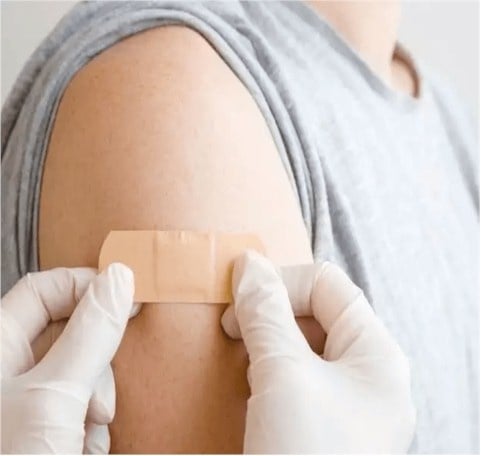 Injectiepleisters na bloedafname en vaccinatie