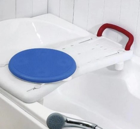 Anti-slip badplank – met draaibare zitting en handvat – 70 x 35 cm, foto 2 van 3