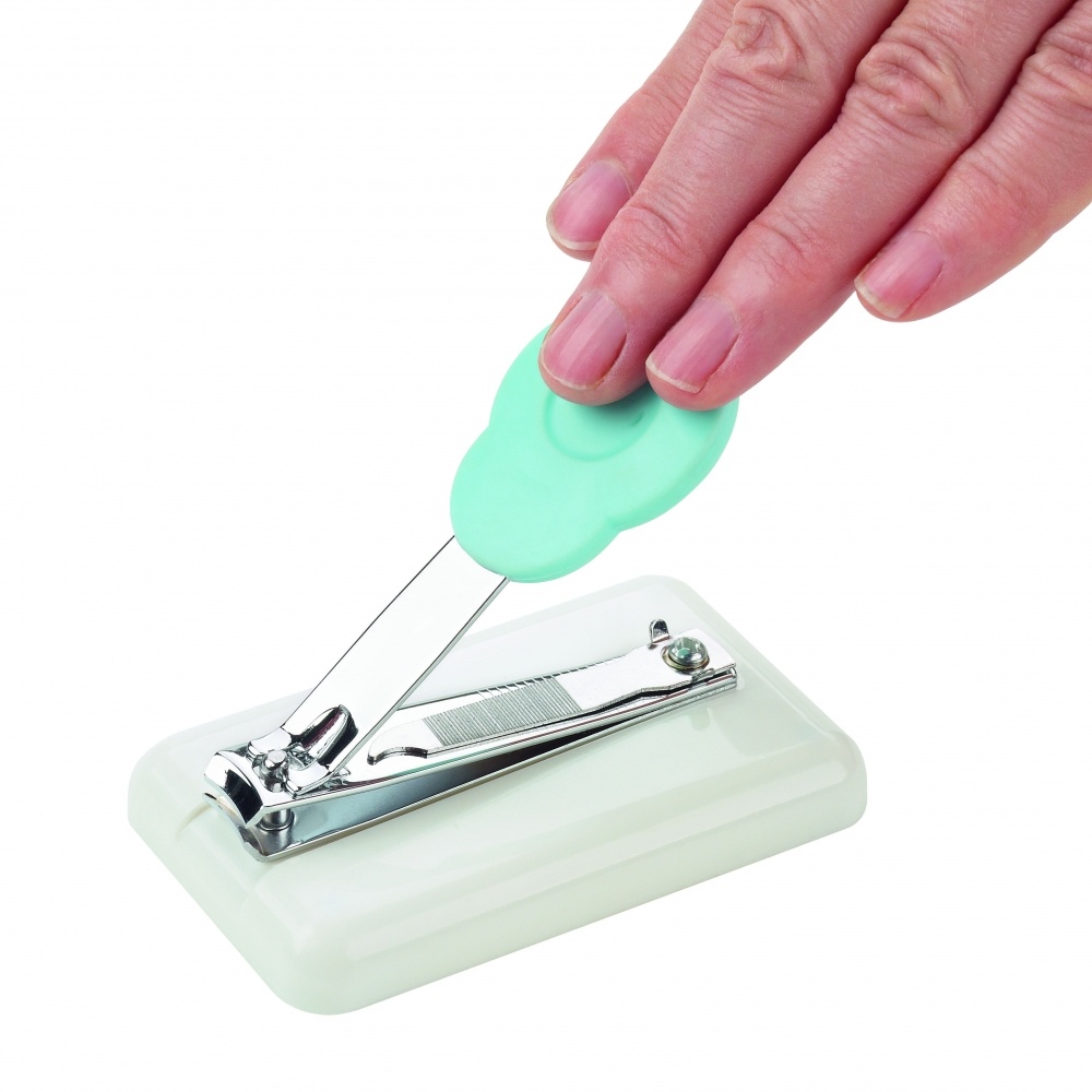 Nagelknipper op blok, foto 2 van 3
