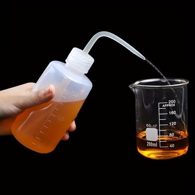 Spuitfles 250ml Knijpfles met Gebogen Tuit – Doseerfles voor Laboratorium, Hobby & Reiniging