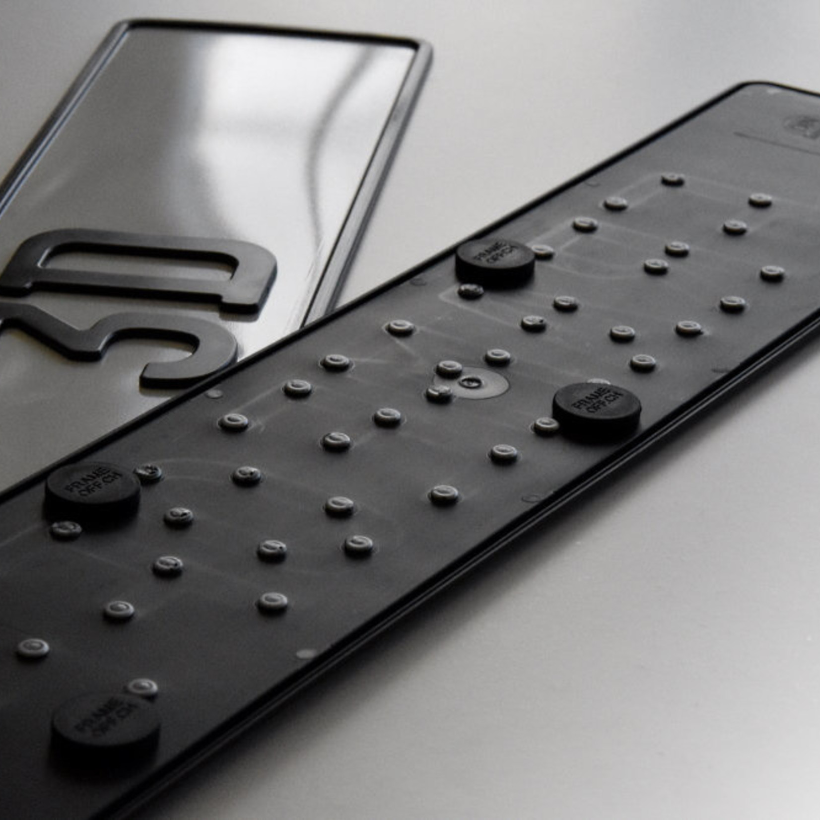 FRAMEOFF FRAMEOFF | 3D STEEL