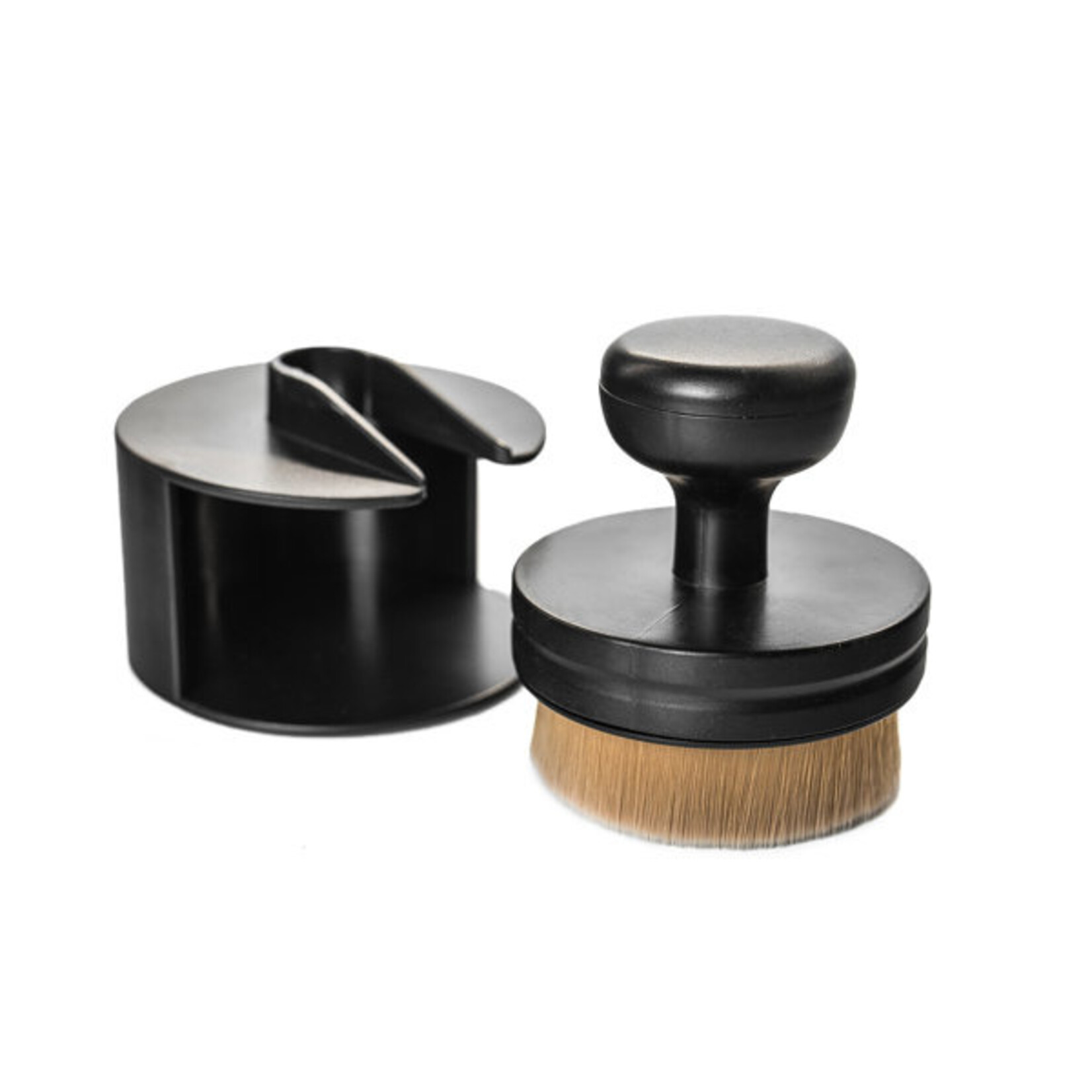 RR Customs Bad Boys | Mini Brush for applying tire dressing