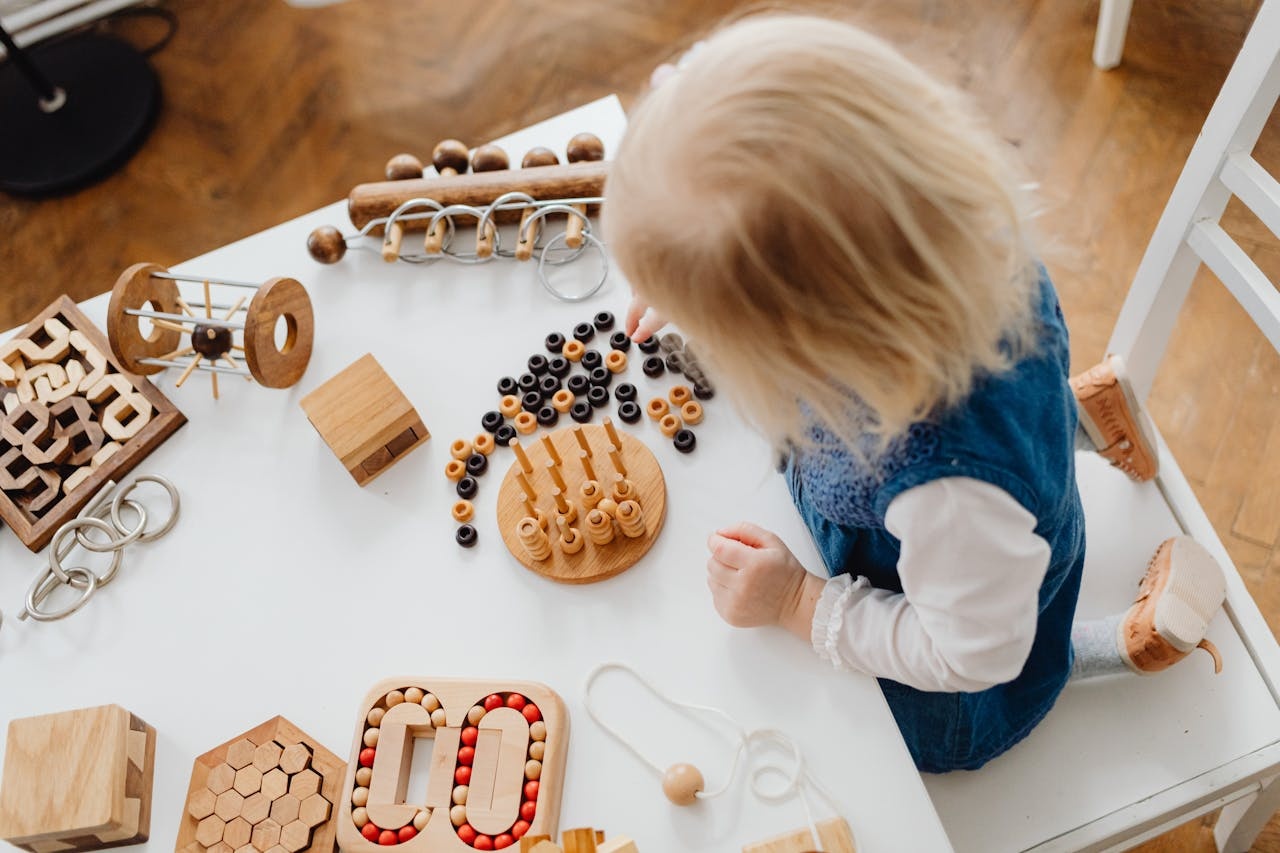 Creatieve knutselideeën voor kinderen aan de keukentafel Creatieve knutselideeën voor kinderen aan de keukentafel