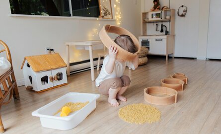 Montessori zu Hause: 10 Prinzipien für den Alltag mit kleinen Kindern
