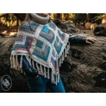 Haakpakket: Winter Diamond Square Poncho