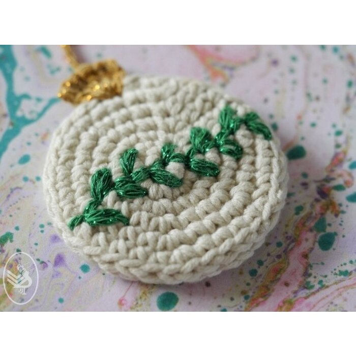 Durable Haakpatroon Kerstbal met Borduursel