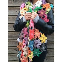 Caro's Atelier Haakpatroon Florida Flower Sjaal (digitaal)