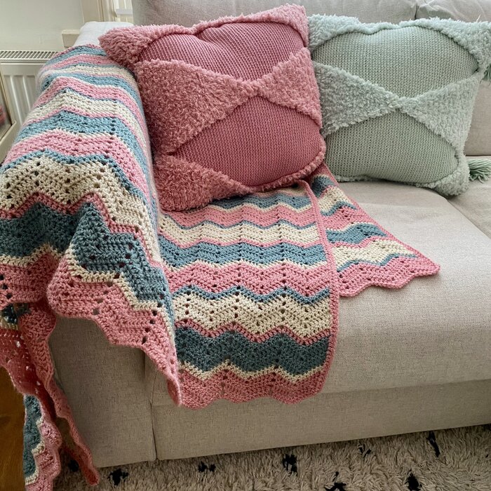 Caro's Atelier Haakpakket: Florence Fluffy Pillow