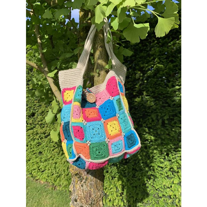 Caro's Atelier Haakpakket: Vrolijke Lapjestas