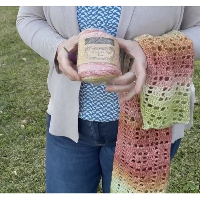 Caro's Atelier Haakpakket: Square Sjaal - Flow