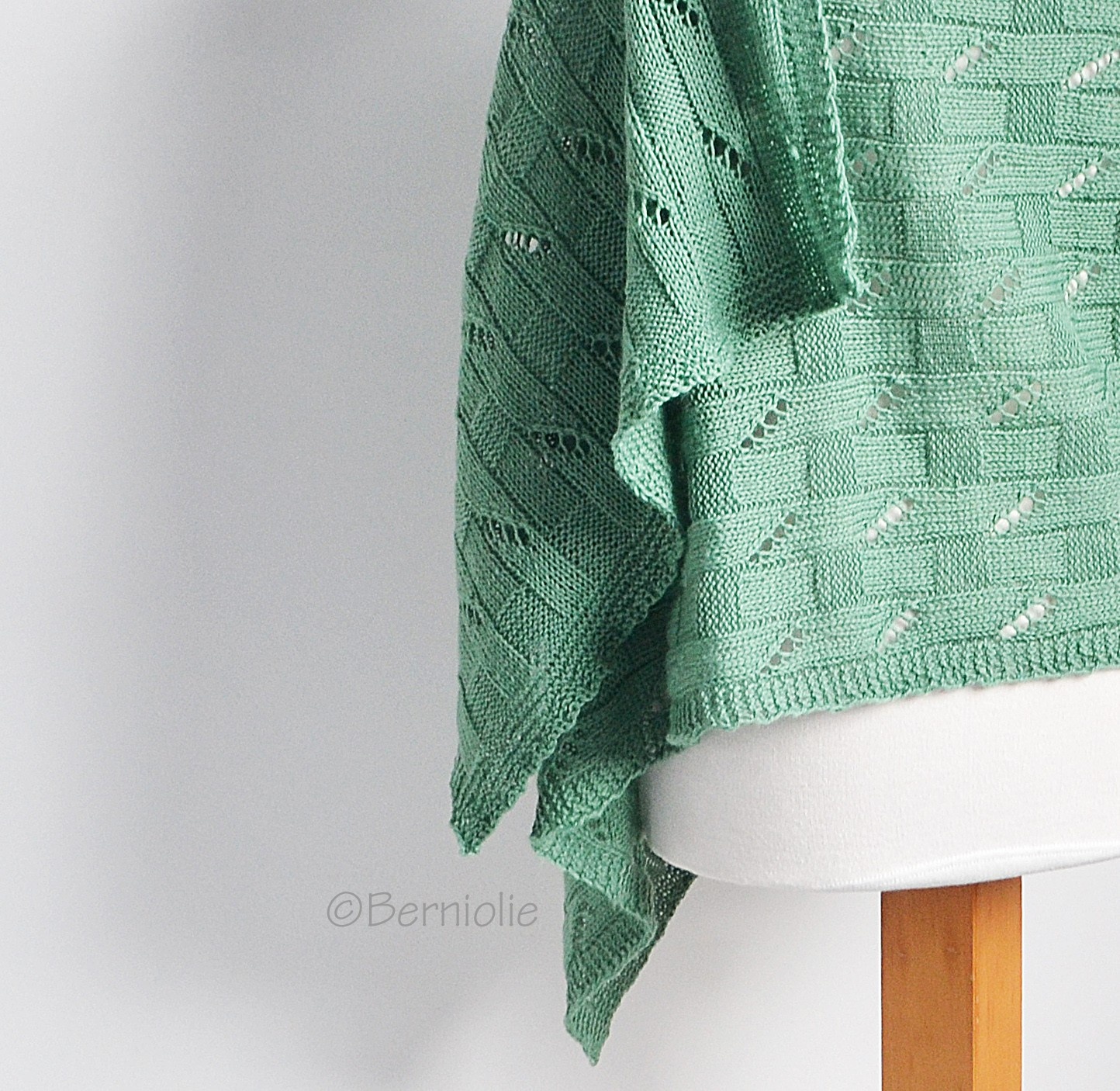 Berniolie Breipakket: Amiant Shawl - Soqs